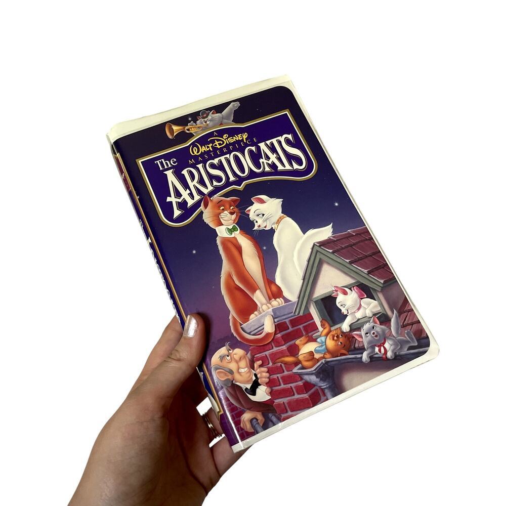 Disney's The Aristocats VHS Tape - Classic Collection